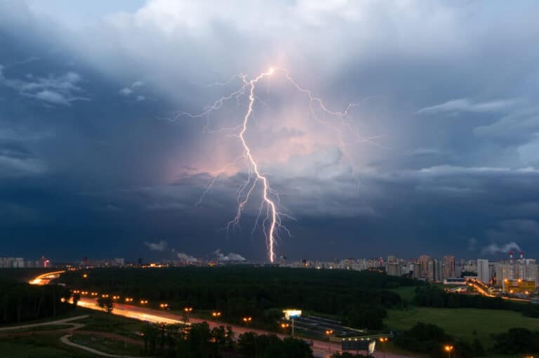 How to Manage Data: Disaster Recovery as a Service vs BaaS & IaaS
